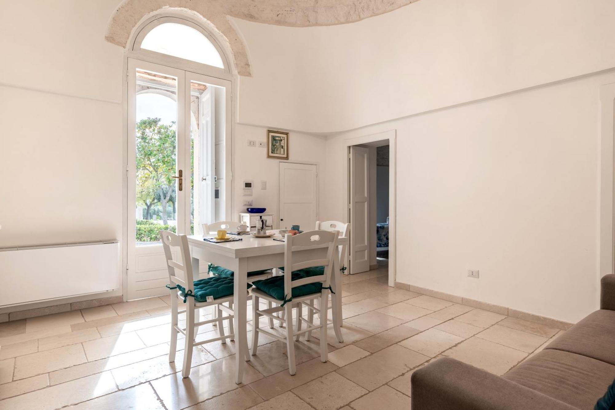 Trullo Degli Anelli In Masseria Чистернино Экстерьер фото