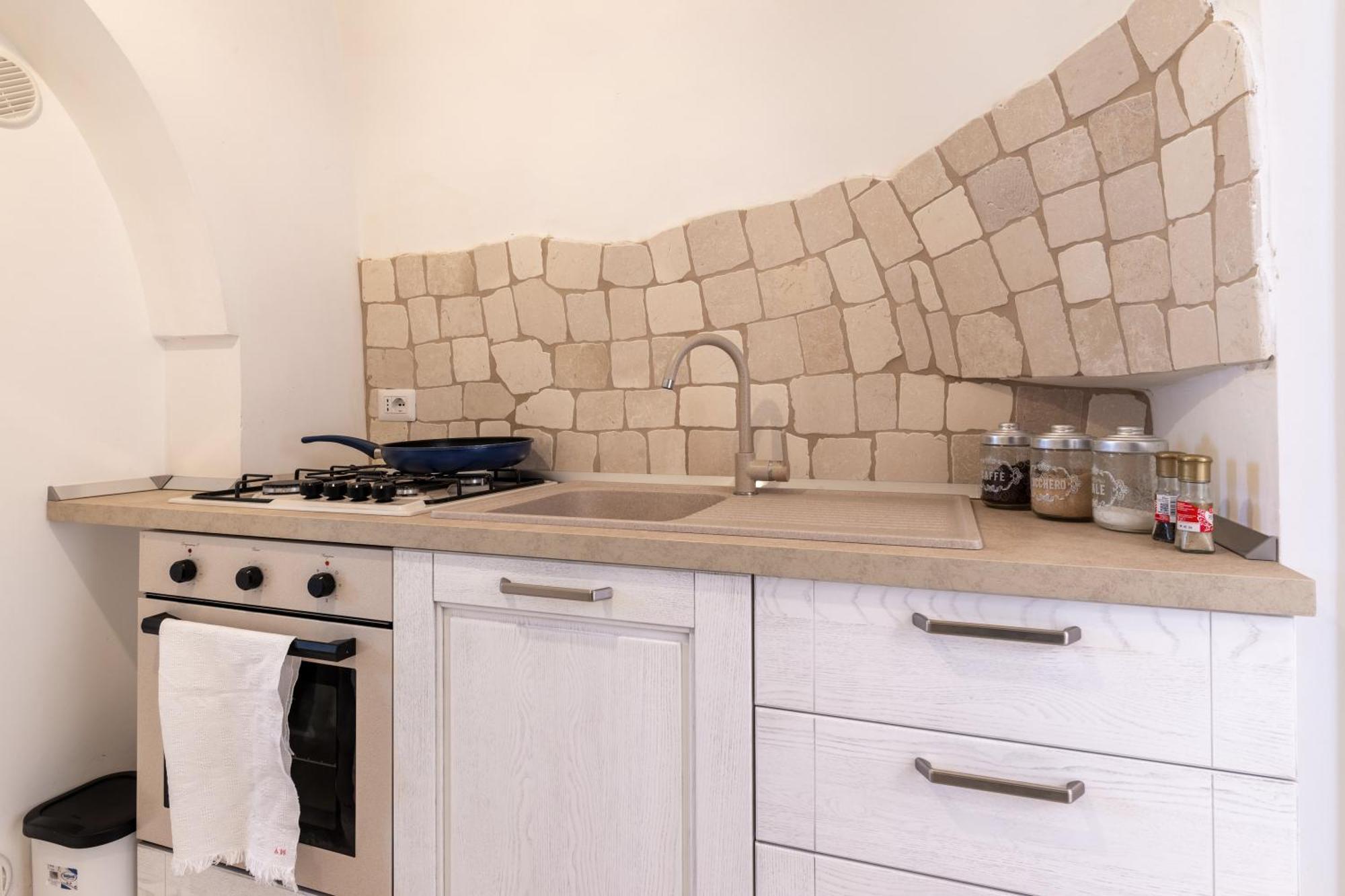 Trullo Degli Anelli In Masseria Чистернино Экстерьер фото